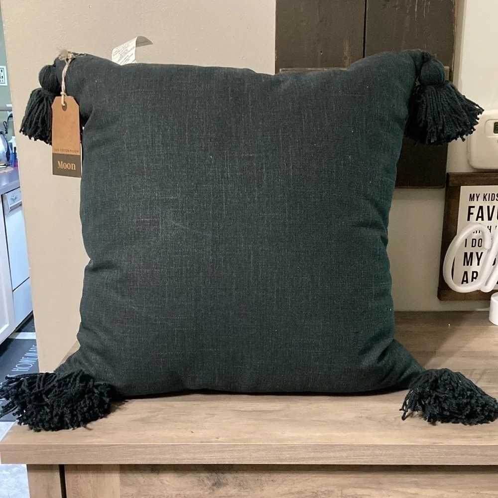 NWT Indigo Moon OUIJA BOARD 100% COTTON BLACK THROW PILLOWw/ TASSELS